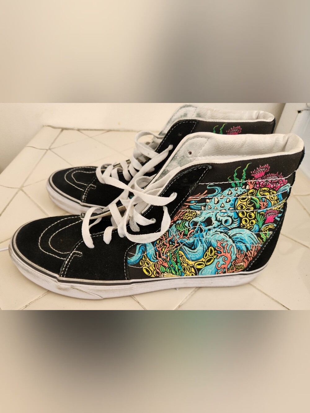Vans Sk8-Hi Coral Reef Black & White Skate Shoes, Suede/Canvas, Size M10.5, W12 - Picture 2 of 8